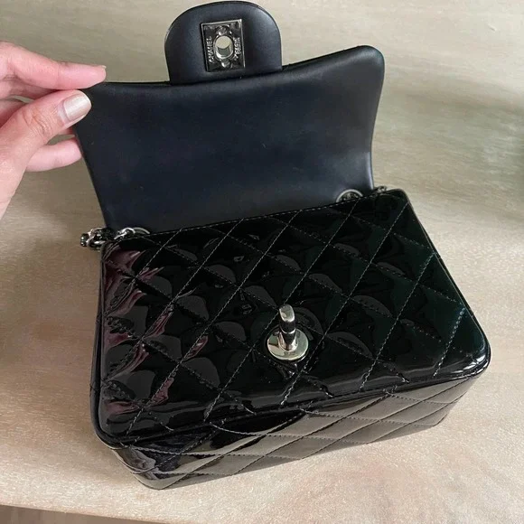 ❌SOLD❌EUC Chanel Classic Flap Mini Square Patent Black Silver HW Crossbody - Picture 10 of 16